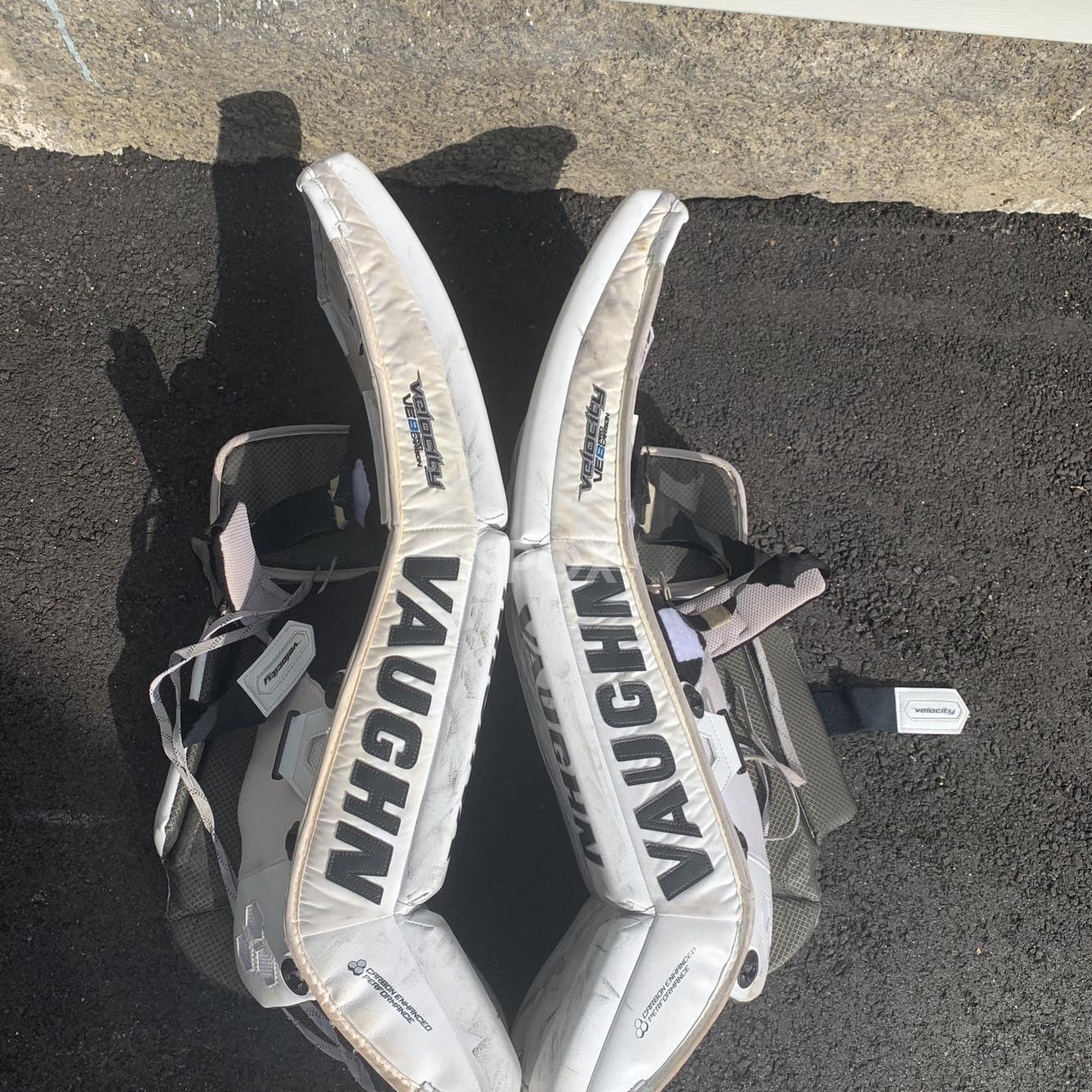 34+2 Vaughn Velocity VE8 Pro Goalie Leg Pads β Senior, White ππ₯