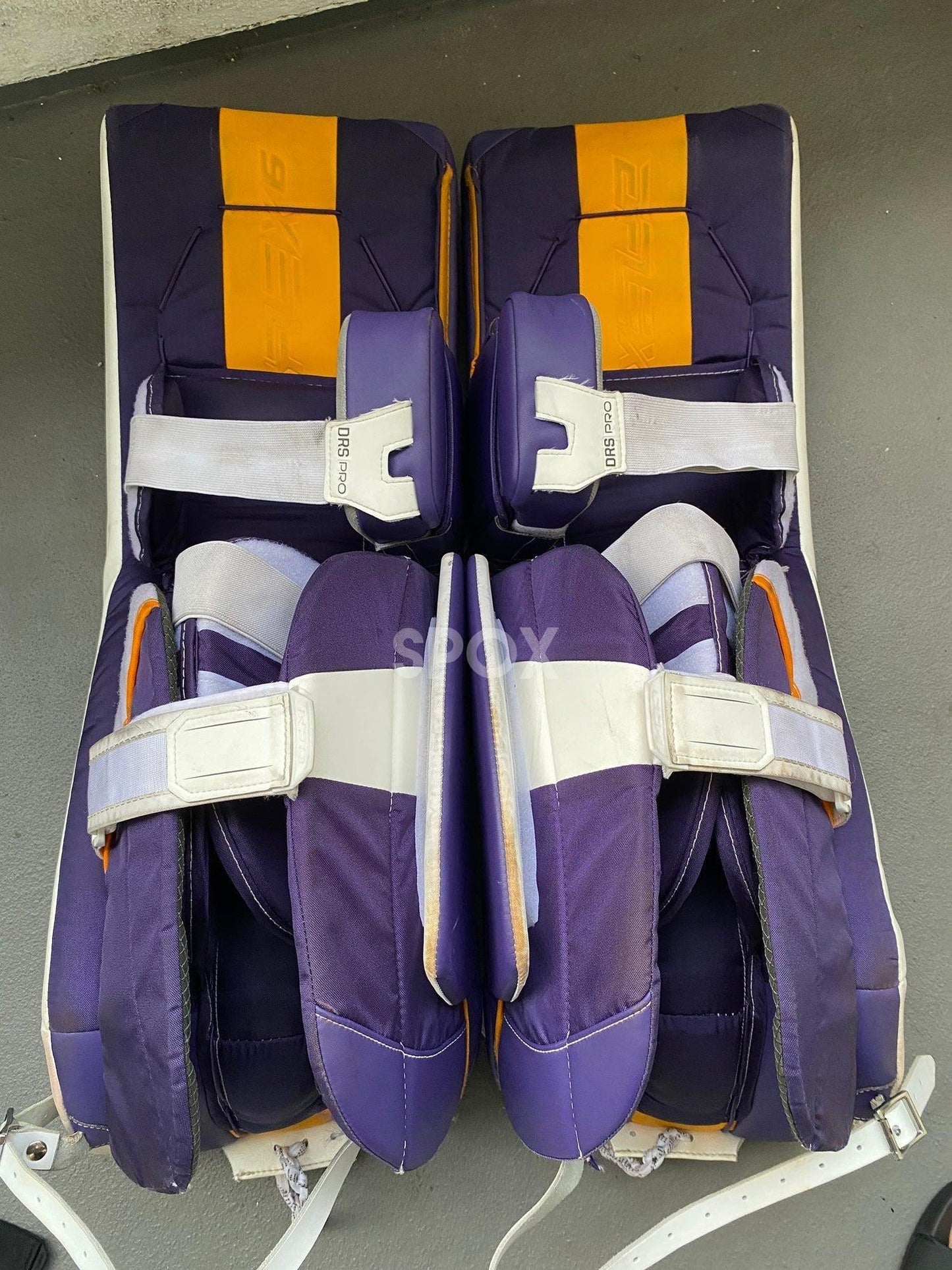 2023 CCM Eflex 6 Goalie Full Set β Senior 33" | Pro Stock White