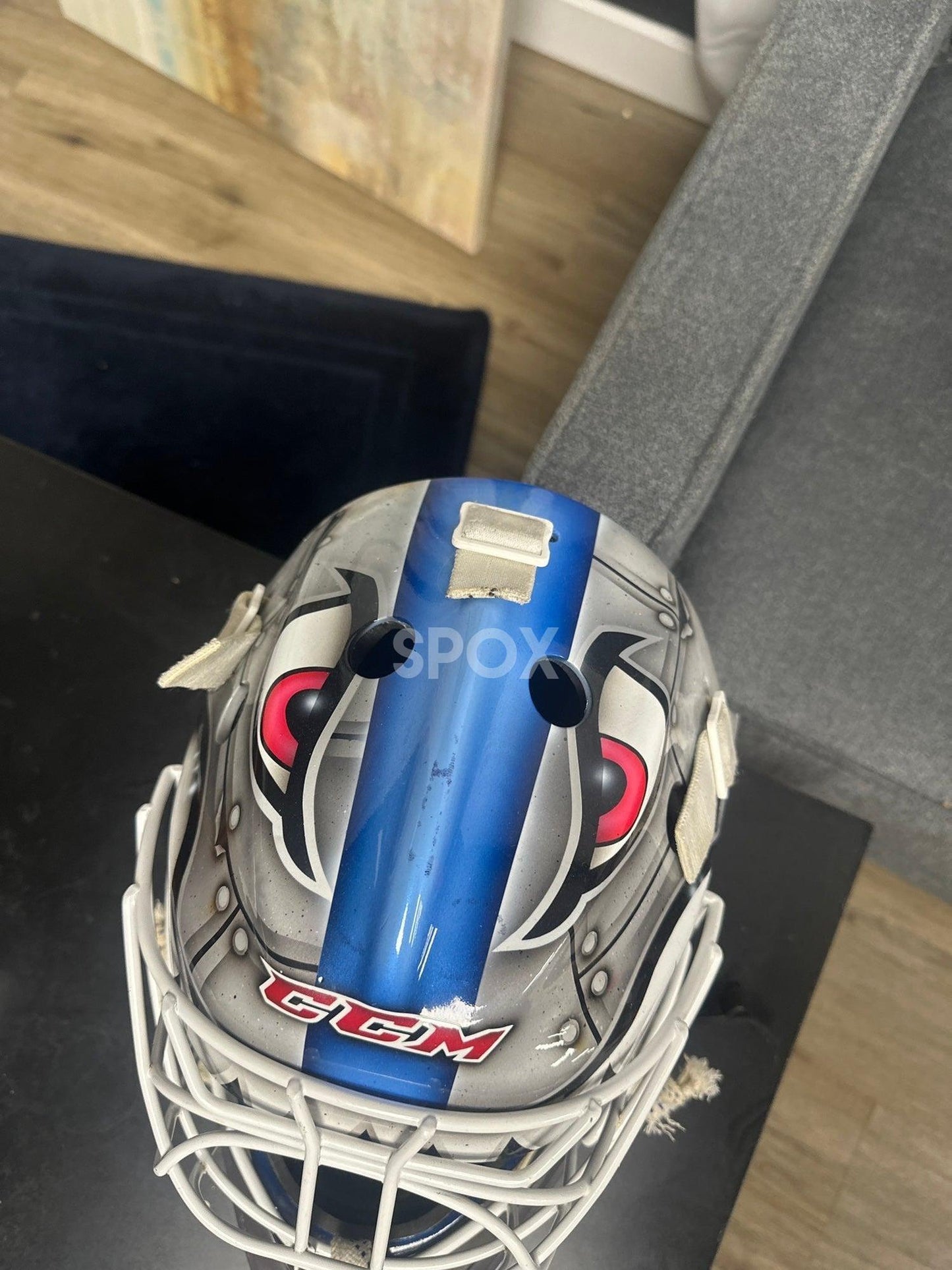 Senior CCM Pro Stock GFL 1.9 Goalie Mask β Game-Ready & Reliable!