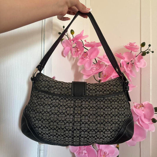 Coach Signature Soho Flap Shoulder Bag (Early 2000s) β¨ππ·ππ©°π