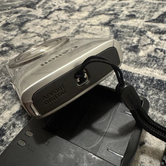 MINT Canon PowerShot ELPH 180 Silver Bundle 💿 Y2K Digicam