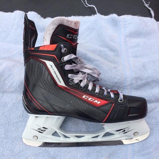 CCM Jetspeed Senior Hockey Skates – Size 8.5 (Used, Excellent Condition)