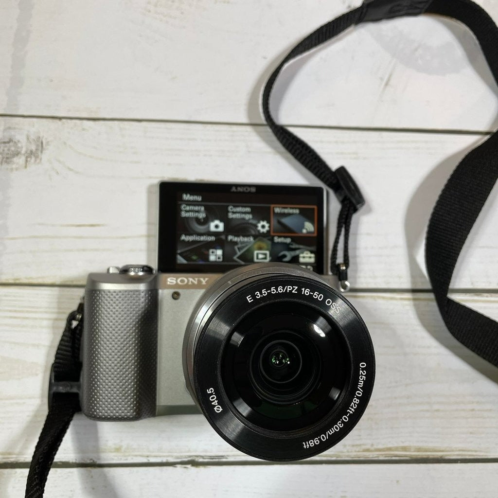 Used Sony Alpha A5000 Mirrorless Camera | 20.1MP πΈ