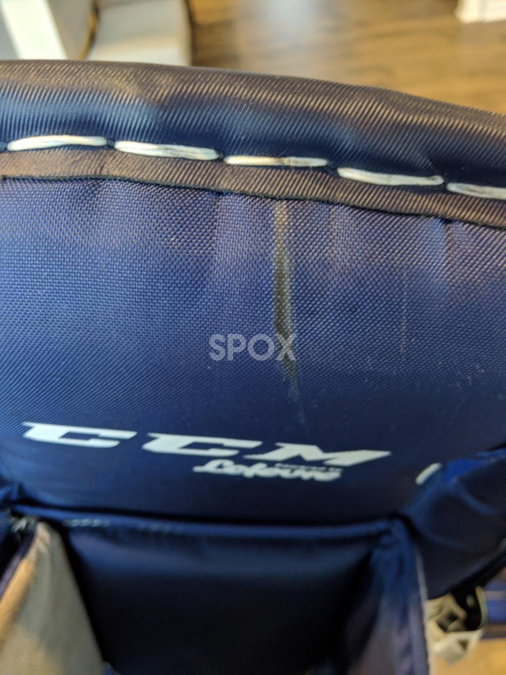 CCM Extreme Flex III Goalie Pads – Senior 32" | Regular Hand | Blue