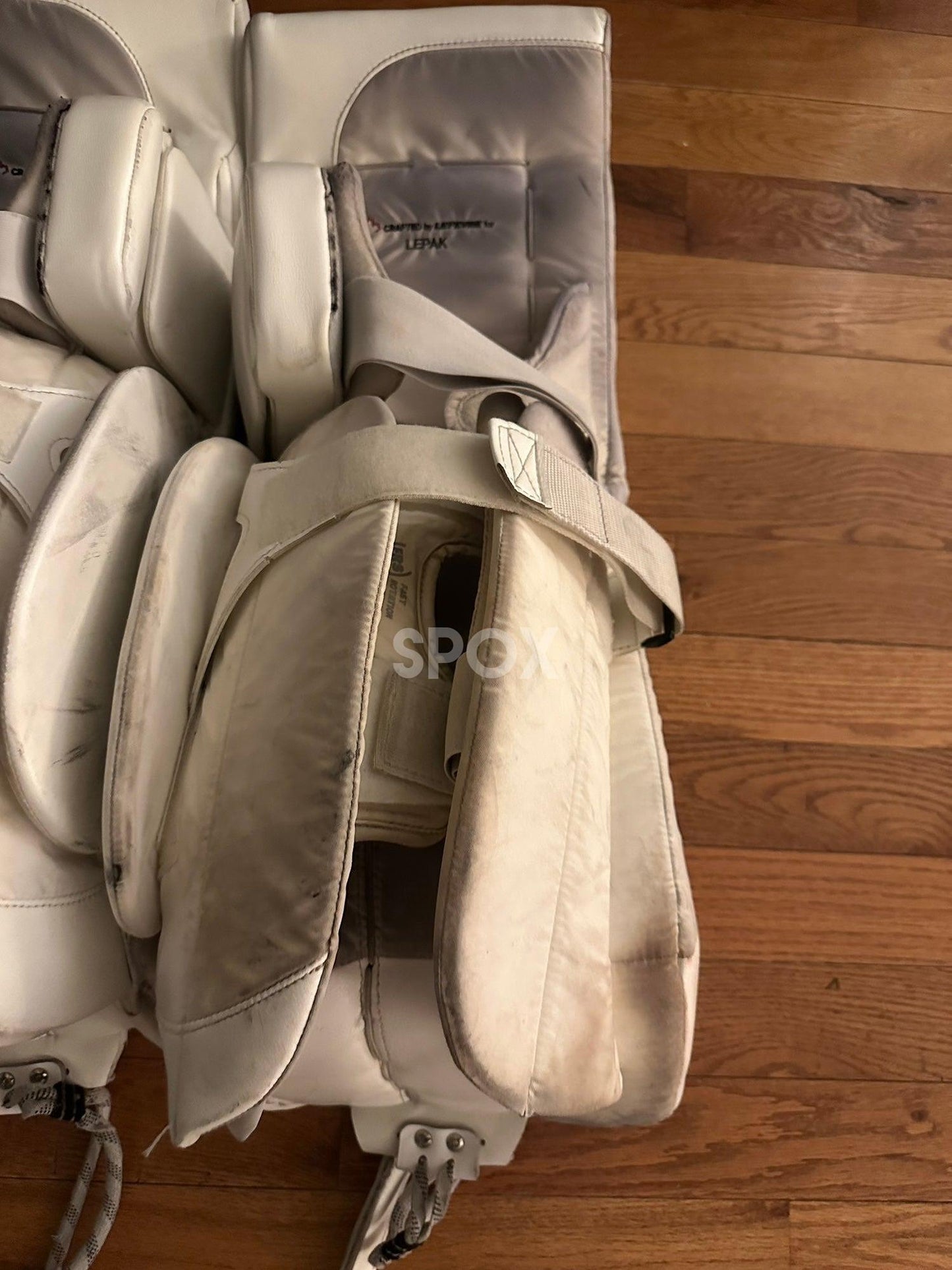 TRUE Pro Stock Catalyst PX3 Goalie Leg Pads (Used) – 34” +2 | Senior | White