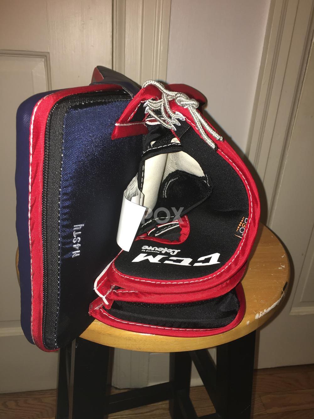 NEW CCM Extreme Flex III CUSTOM Goalie Set – Senior 35”+1 | Navy/Red/Silver