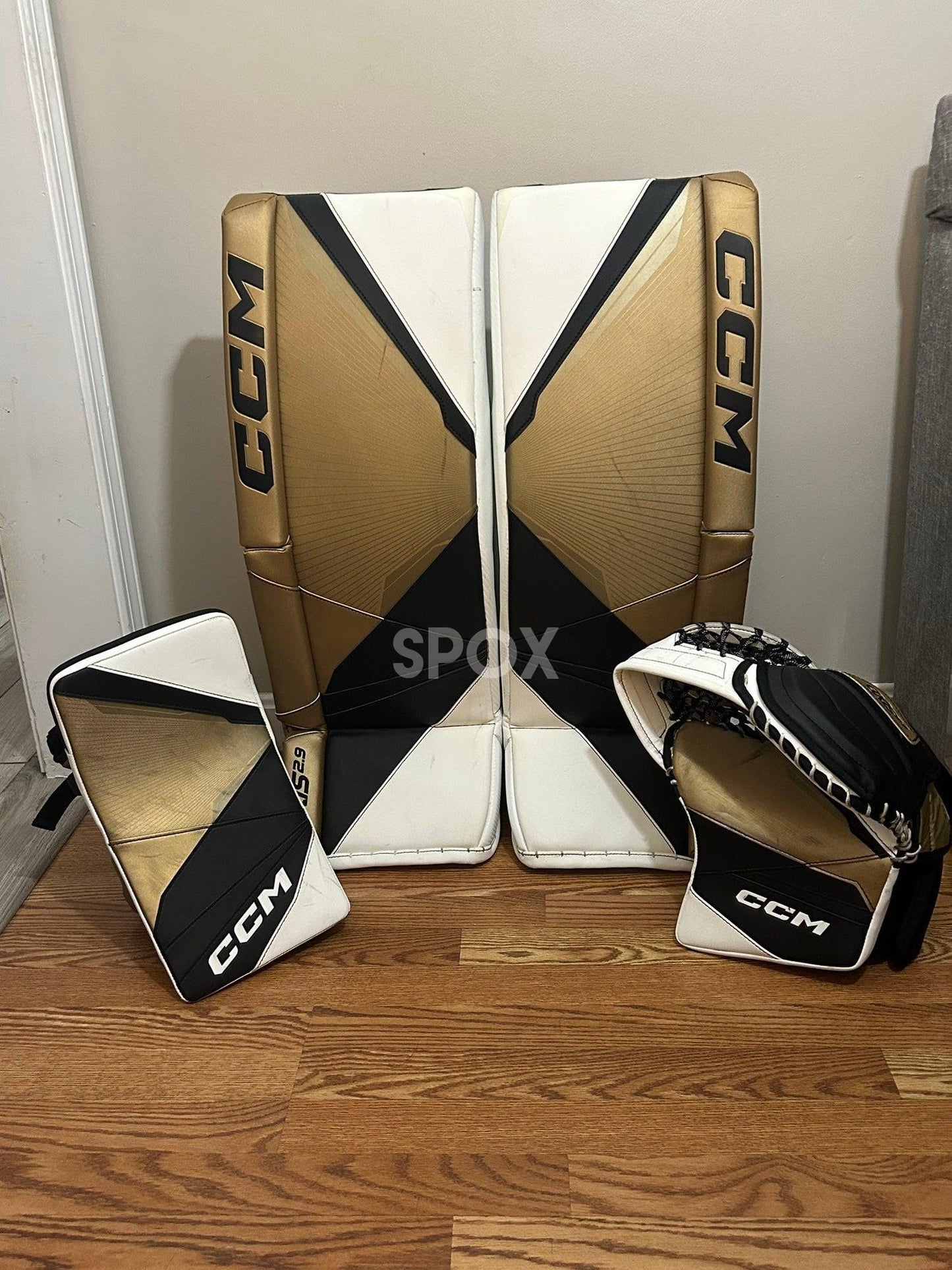 CCM Axis 2.9 Goalie Full Set – 32+1.5 | Gold, Black & White
