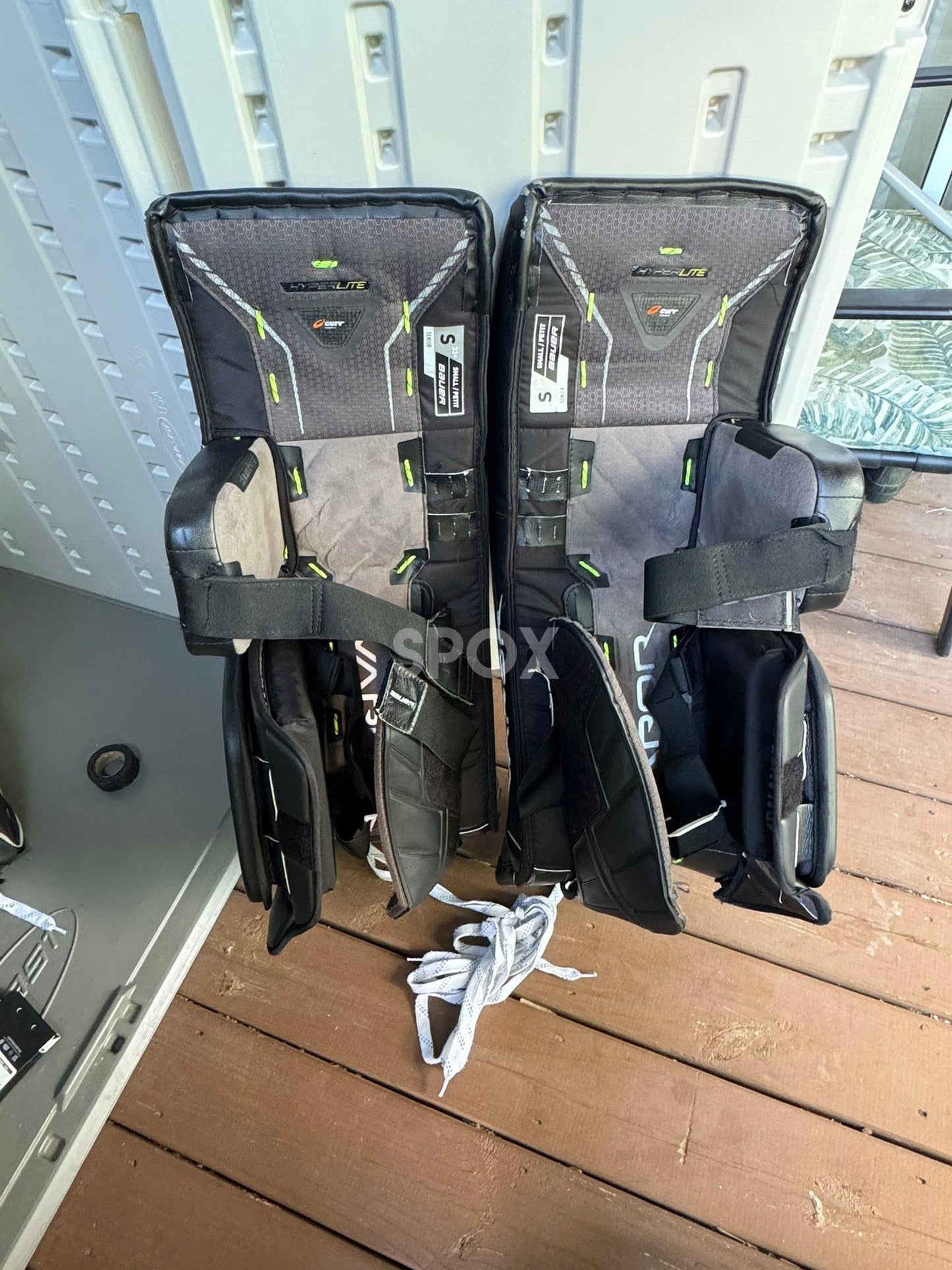 Bauer Hyperlite Senior Goalie Leg Pads – Small | Black