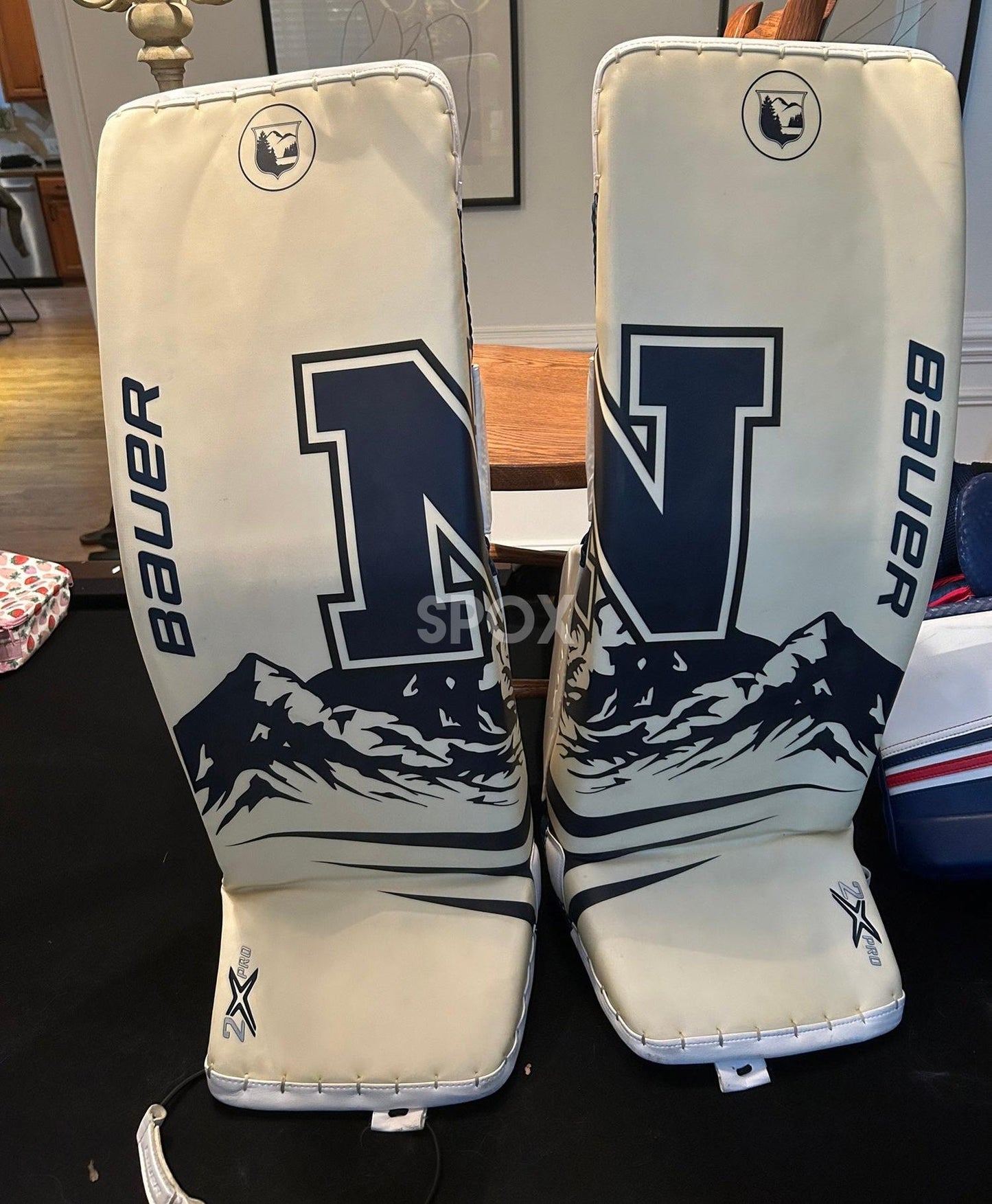 Brand New Bauer Vapor 2X Pro Goalie Leg Pads – Senior Large 35”