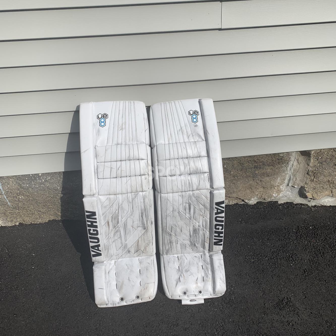 34+2 Vaughn Velocity VE8 Pro Goalie Leg Pads – Senior, White 🏒🥅