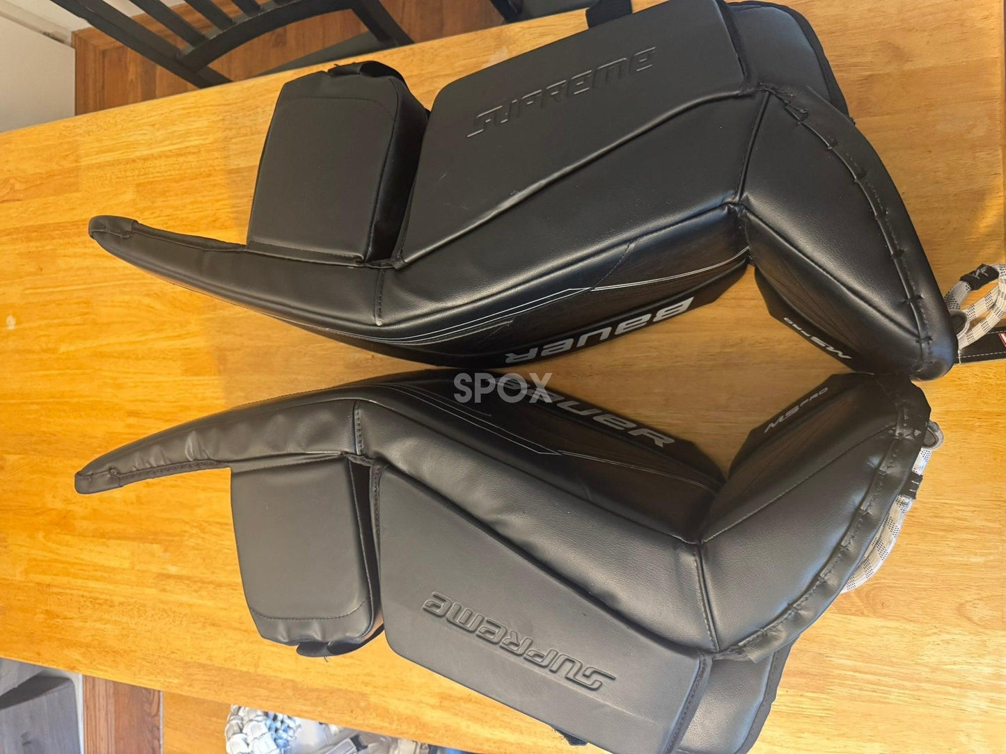 Bauer Supreme M5 Pro Goalie Leg Pads – 35" | +1.5" Extension (Used, Excellent Condition)