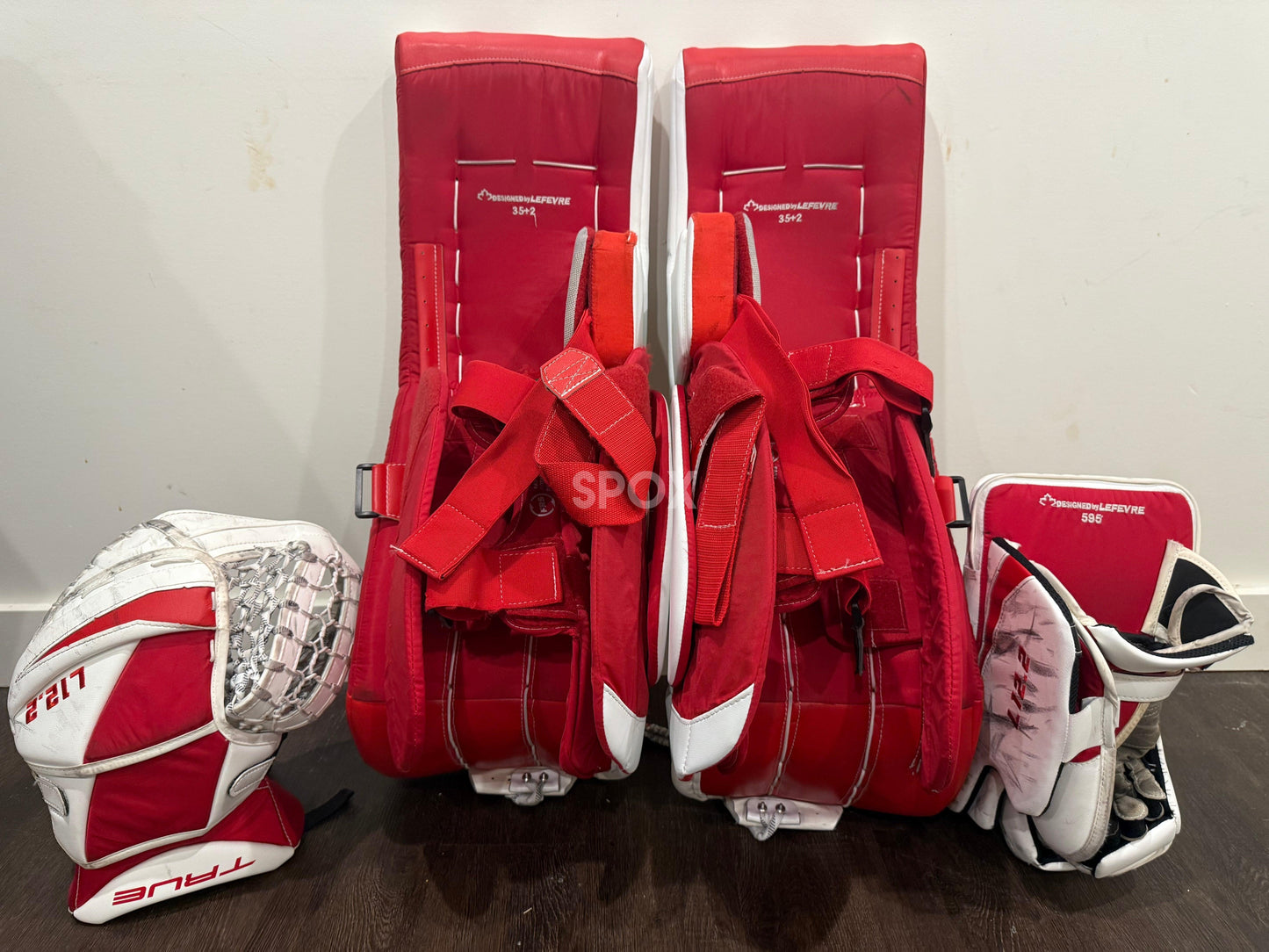 TRUE L12.2 SENIOR GOALIE FULL SET (35+2) – PRO-READY & INCREDIBLE CONDITION!