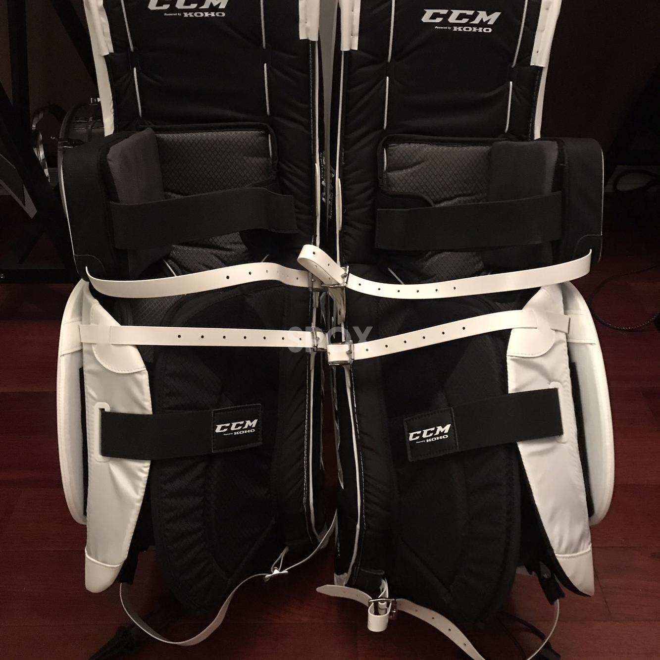 New Senior 34" CCM Revolution 597 Goalie Leg Pads | Never Used | ECO Toe Ties