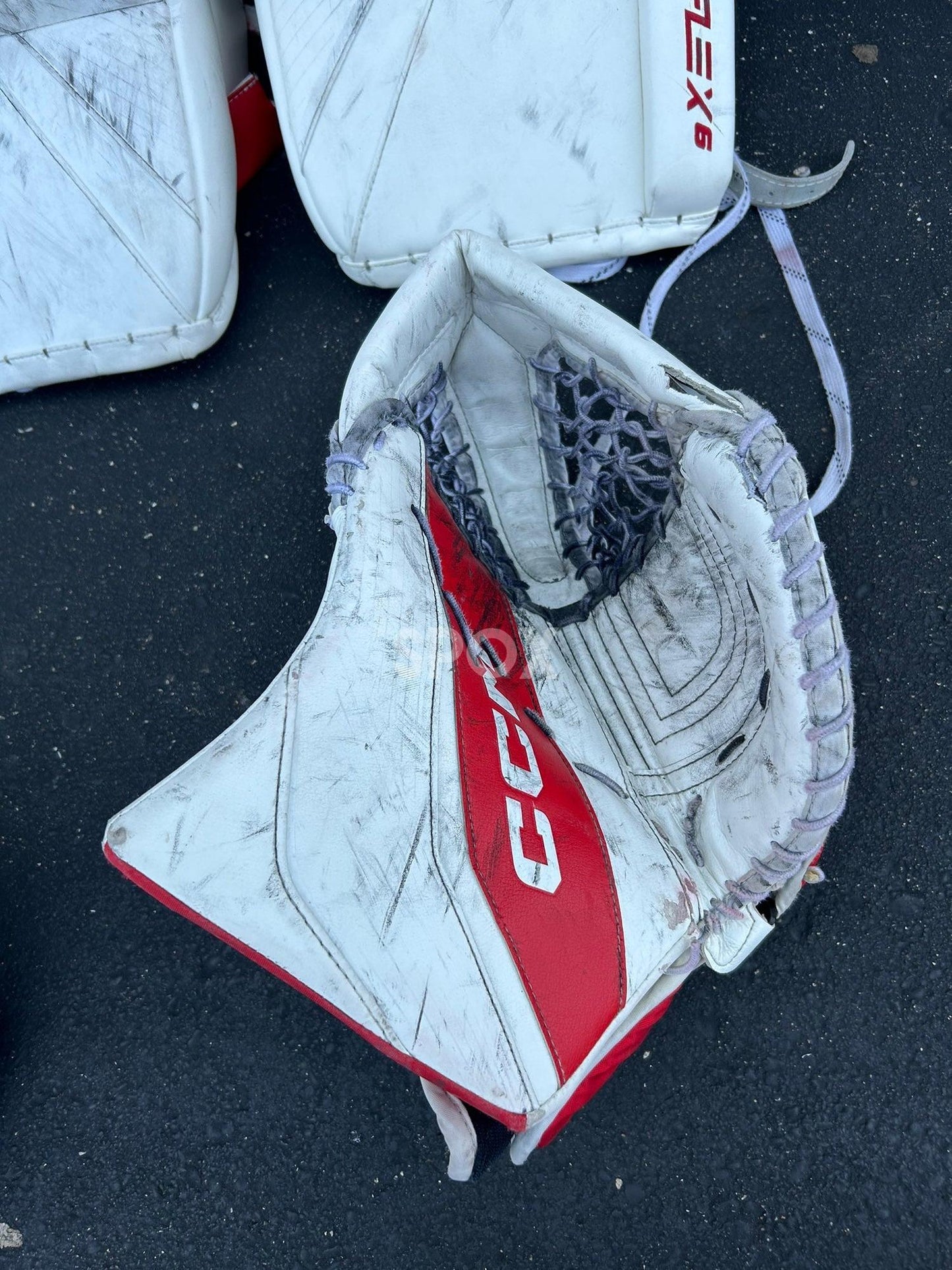 Used CCM Extreme Flex 6 Goalie Full Set – Senior 36+2 | Charlotte Checkers Edition