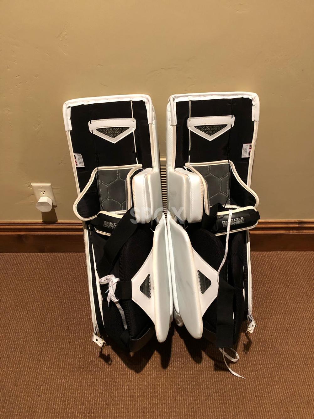 Demo Vaughn SLR Pro Carbon Leg Pads – Senior 34" | Ready for the Crease!