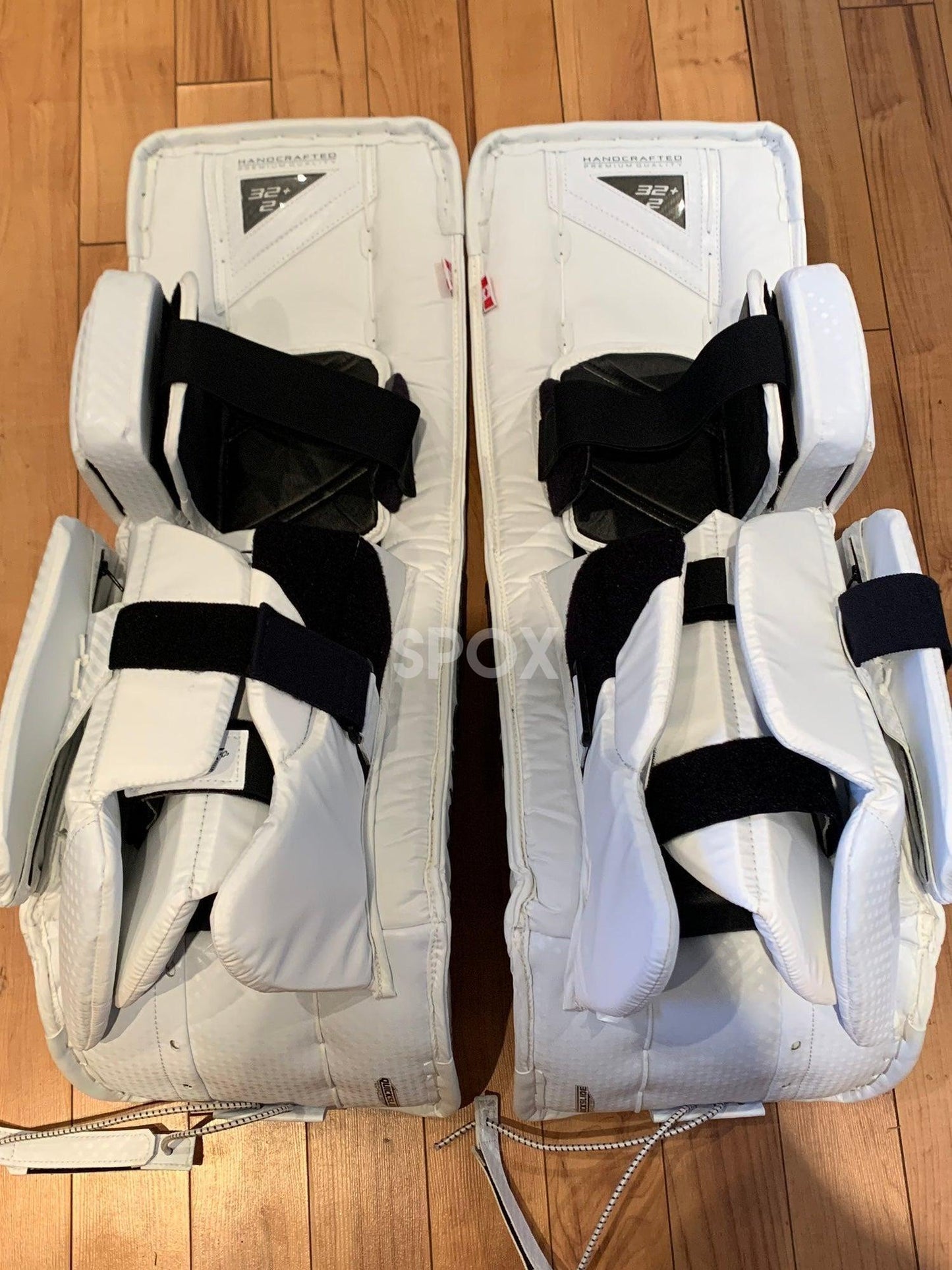 Vaughn Velocity V10 Pro Carbon Goalie Leg Pads – 32" Senior +2 | Brand New White