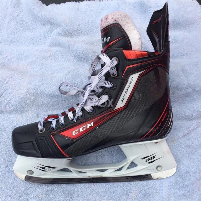 CCM Jetspeed Senior Hockey Skates – Size 8.5 (Used, Excellent Condition)