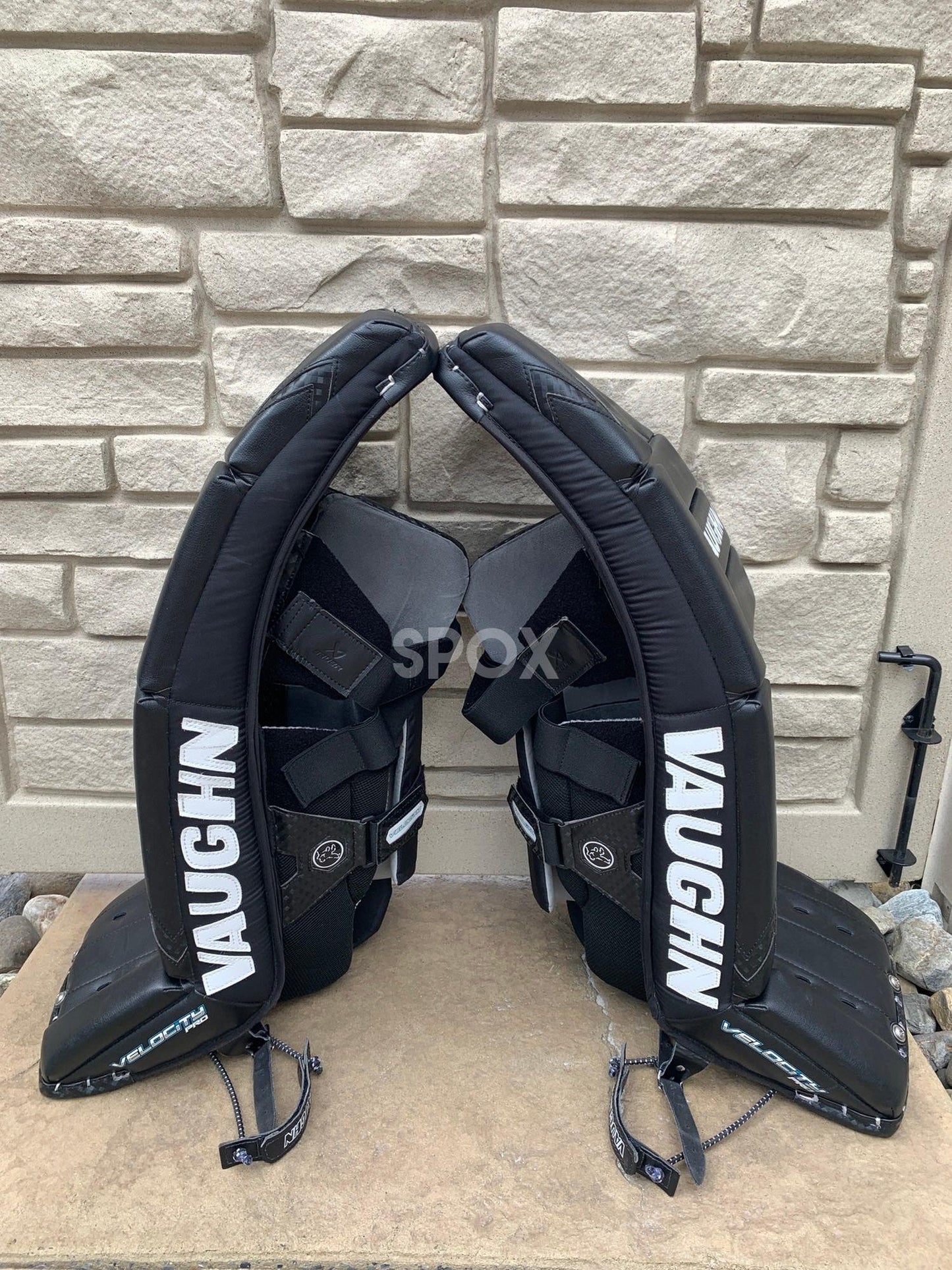 Vaughn Velocity 32+2 Senior Pro Black Goal Pads – 2024 Special Edition