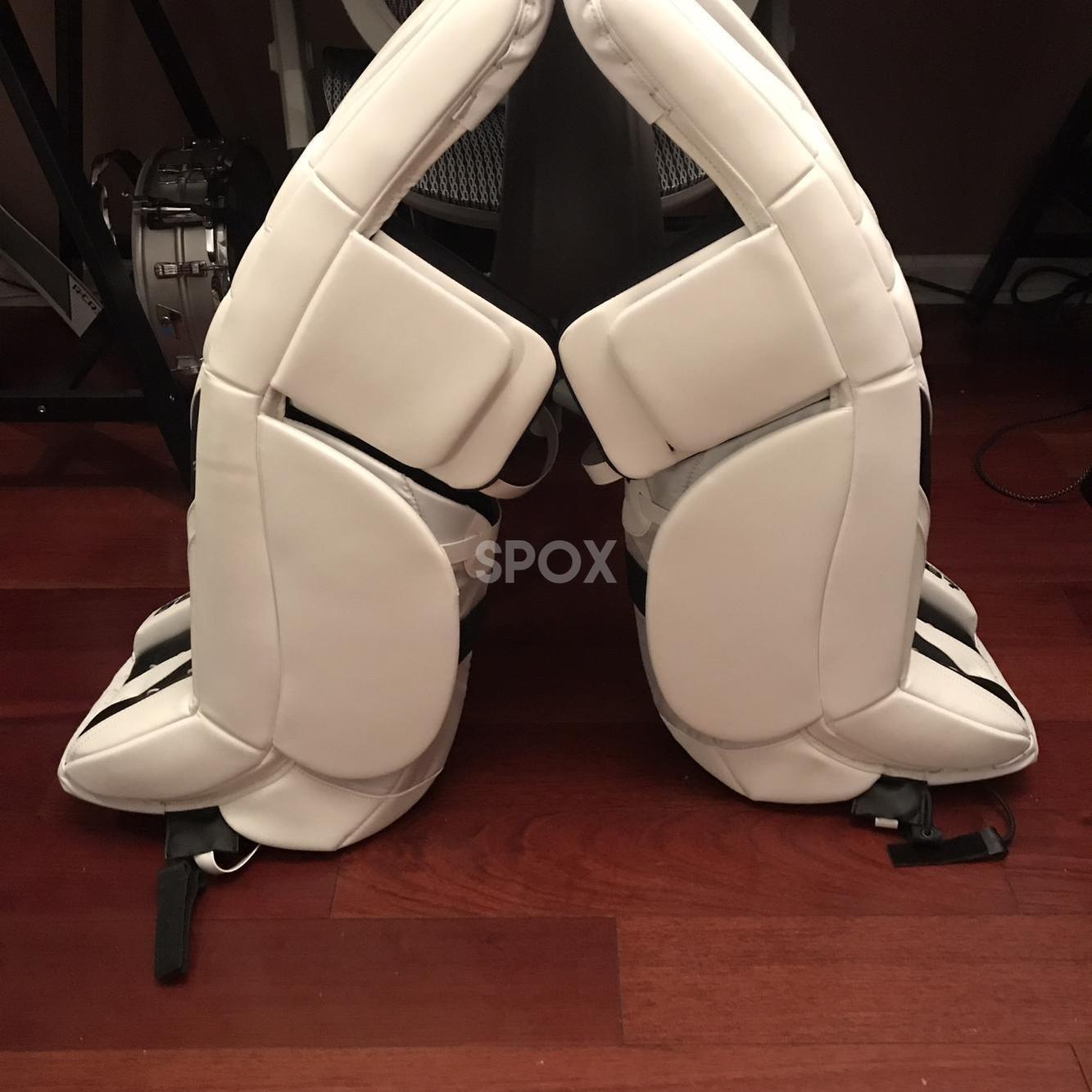 New Senior 34" CCM Revolution 597 Goalie Leg Pads | Never Used | ECO Toe Ties