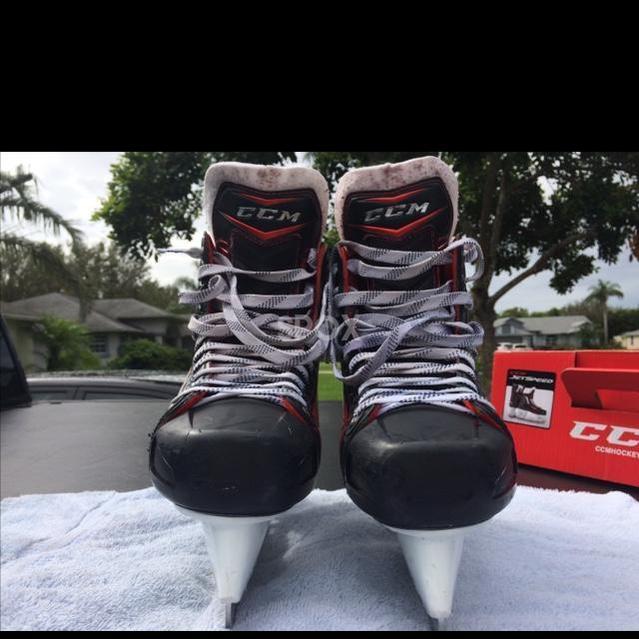 CCM Jetspeed Senior Hockey Skates – Size 8.5 (Used, Excellent Condition)