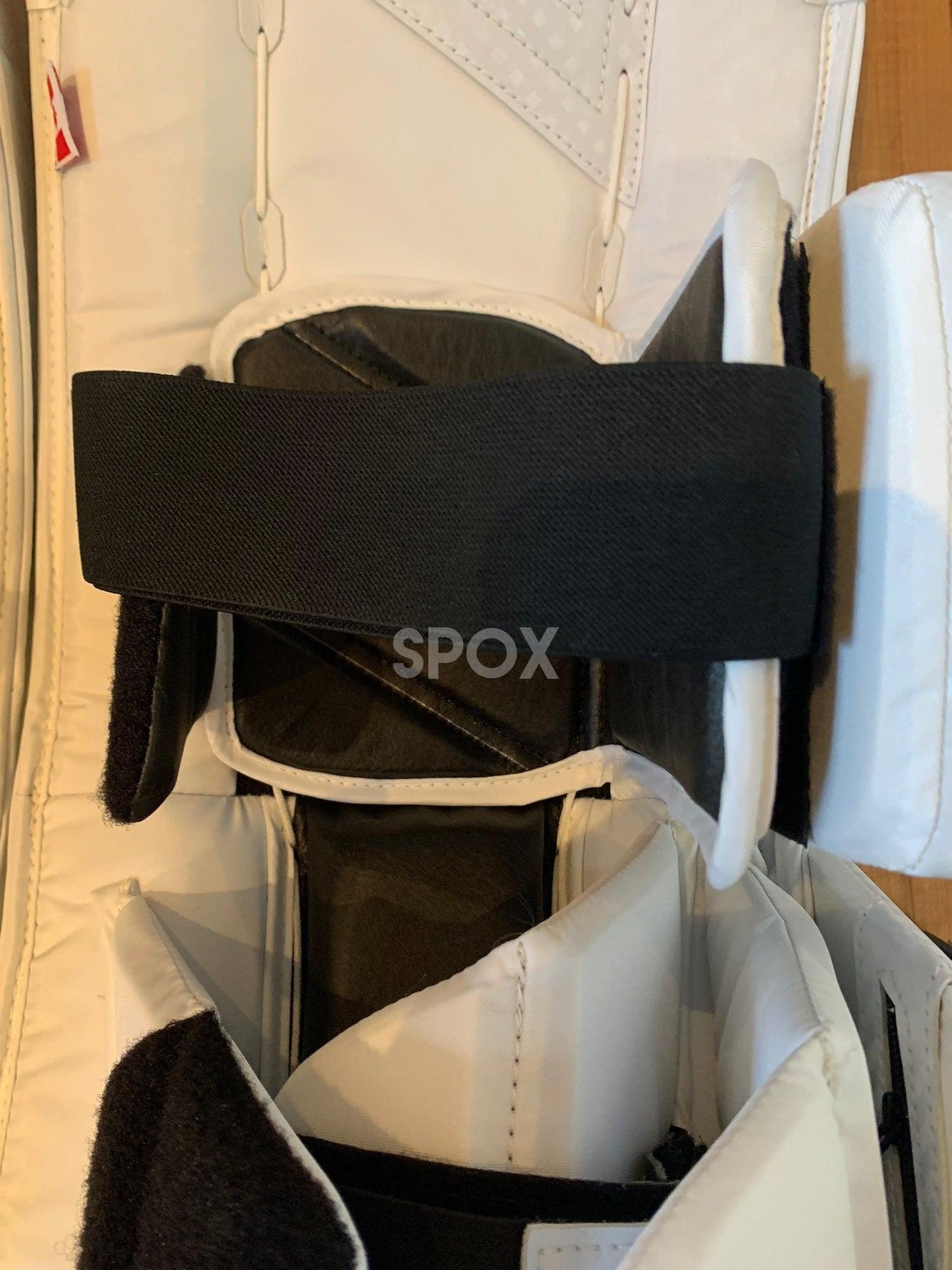 Vaughn Velocity V10 Pro Carbon Goalie Leg Pads – 32" Senior +2 | Brand New White