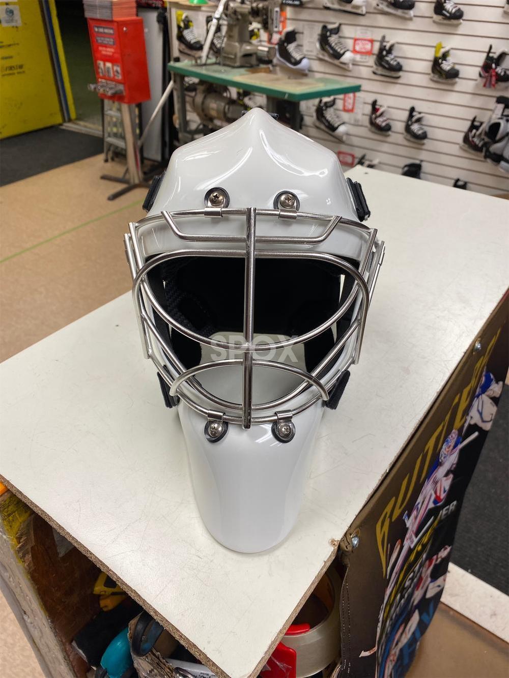 Senior Coveted Mask 905 Pro Goalie Mask (Fits 22–23”) | Carbon Fiber, Fiberglass Kevlar | Includes Mask Bag