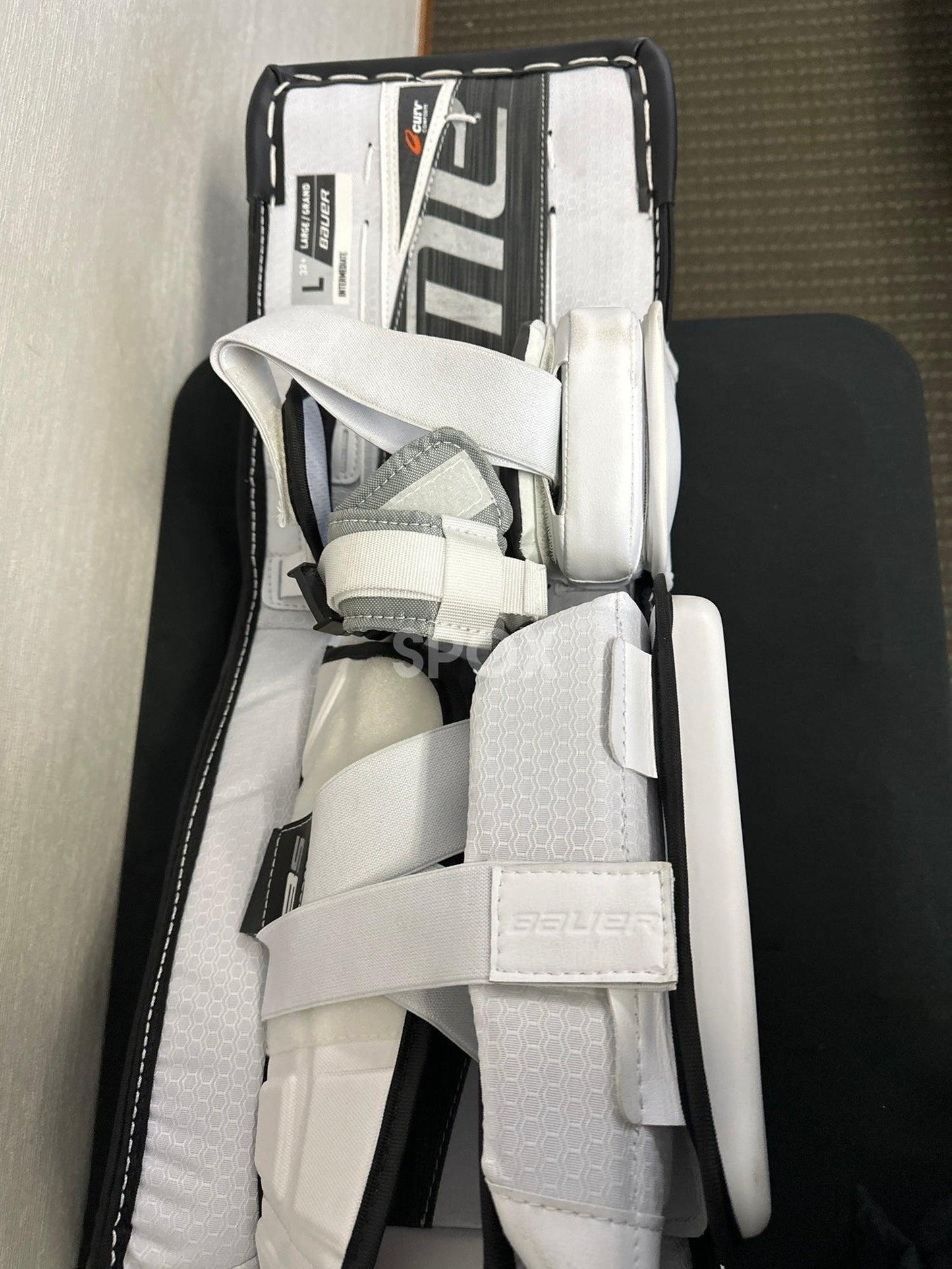 New Bauer Supreme 3S Goalie Leg Pads Intermediate Large White/Black