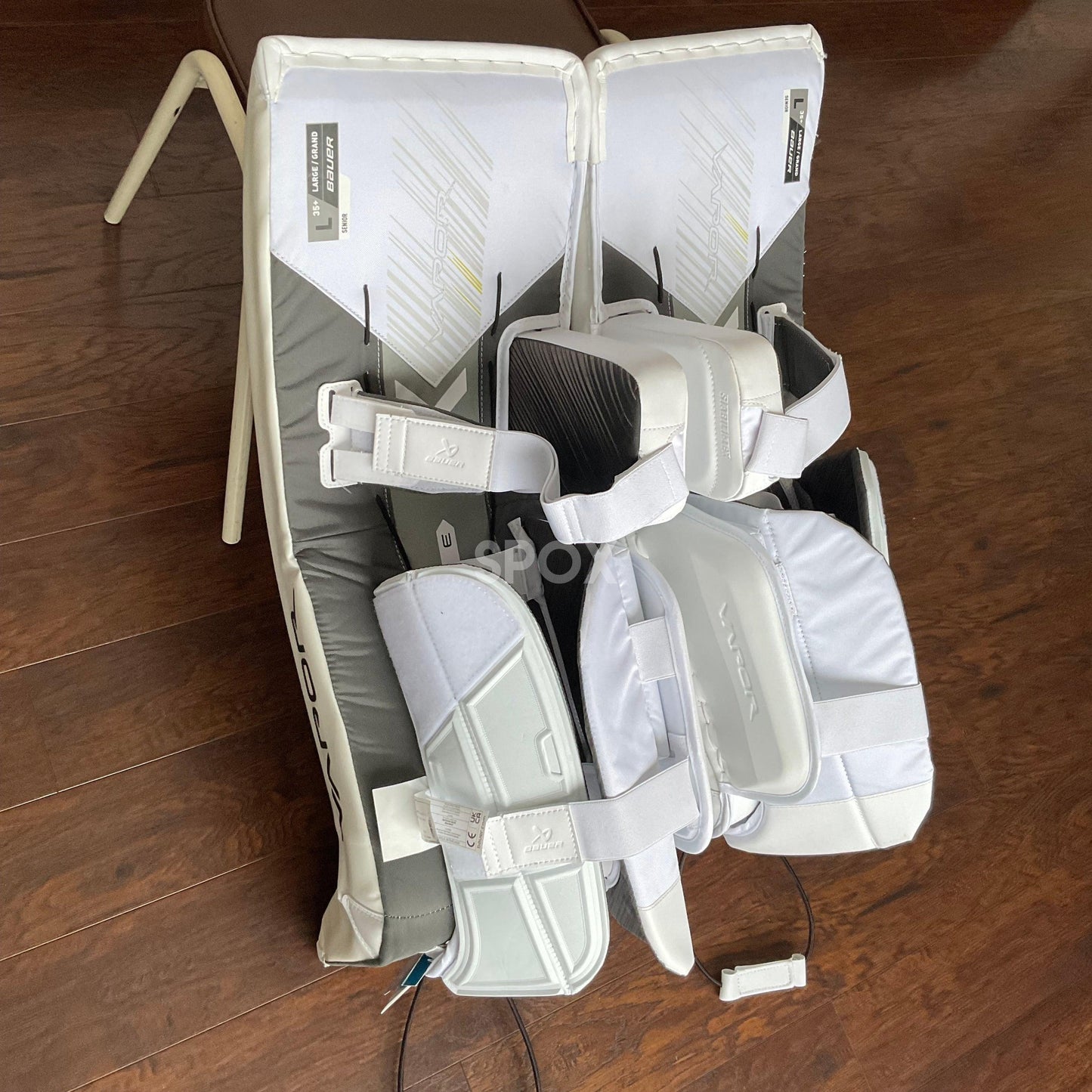 NEW Bauer Hyperlite 2 Goalie Pads – All White – Large (35+1)