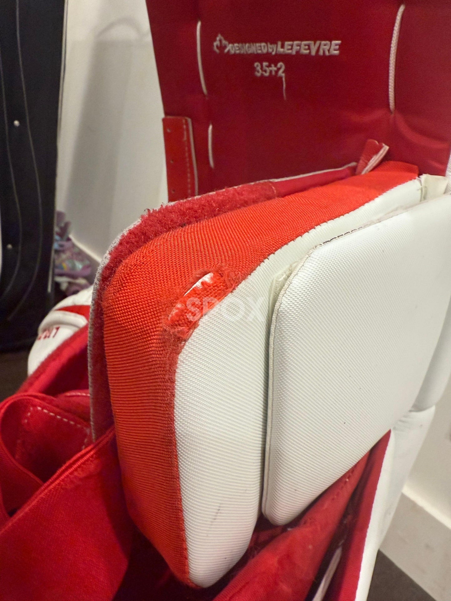 TRUE L12.2 SENIOR GOALIE FULL SET (35+2) – PRO-READY & INCREDIBLE CONDITION!