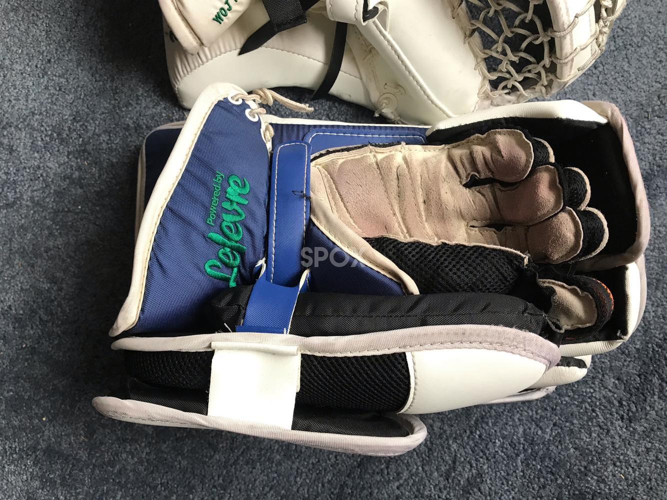 CCM Extreme Flex III Leg Pads + Glove/Blocker (Pro Stock) – Senior 35" | Excellent Condition