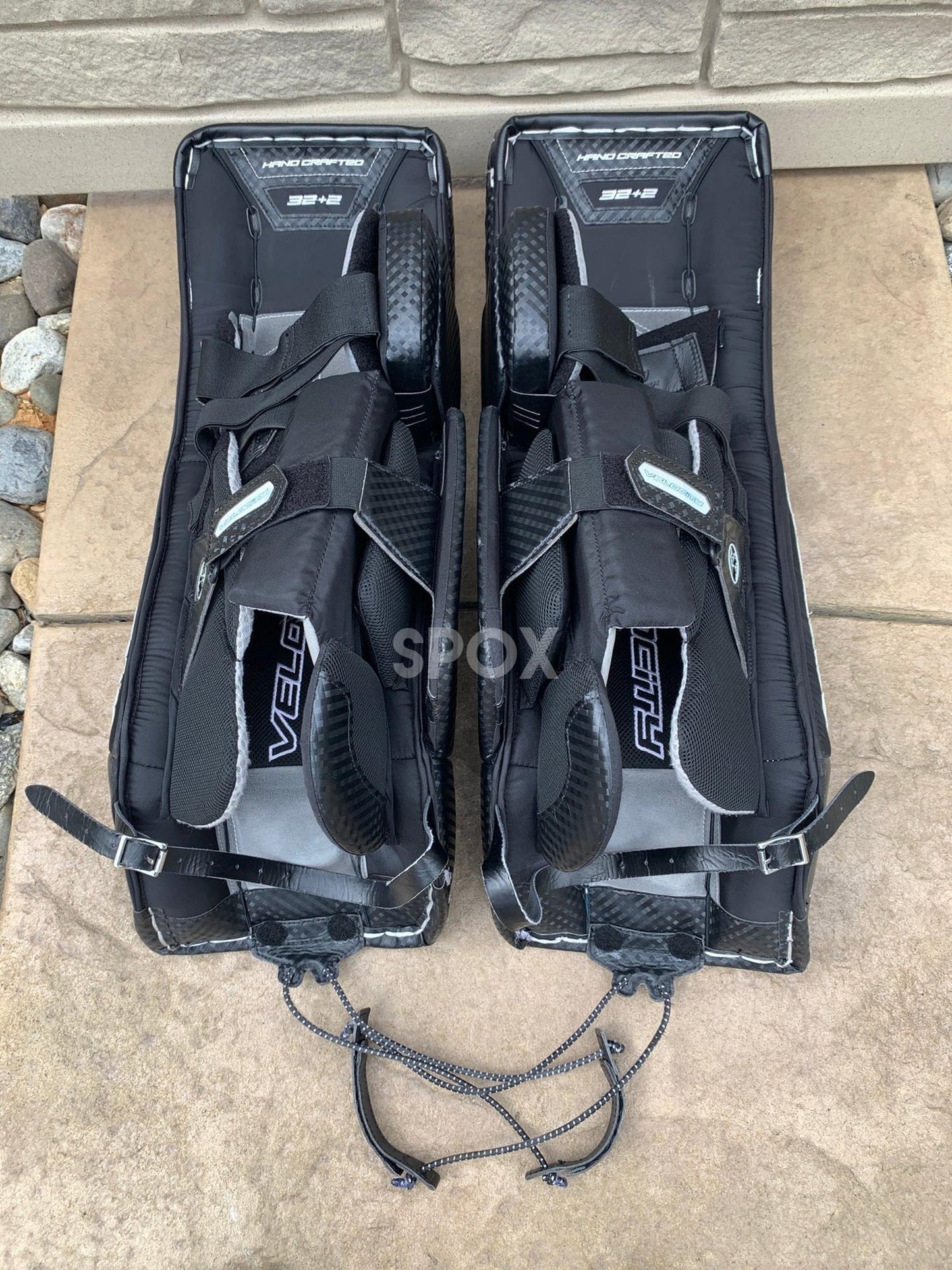 Vaughn Velocity 32+2 Senior Pro Black Goal Pads – 2024 Special Edition