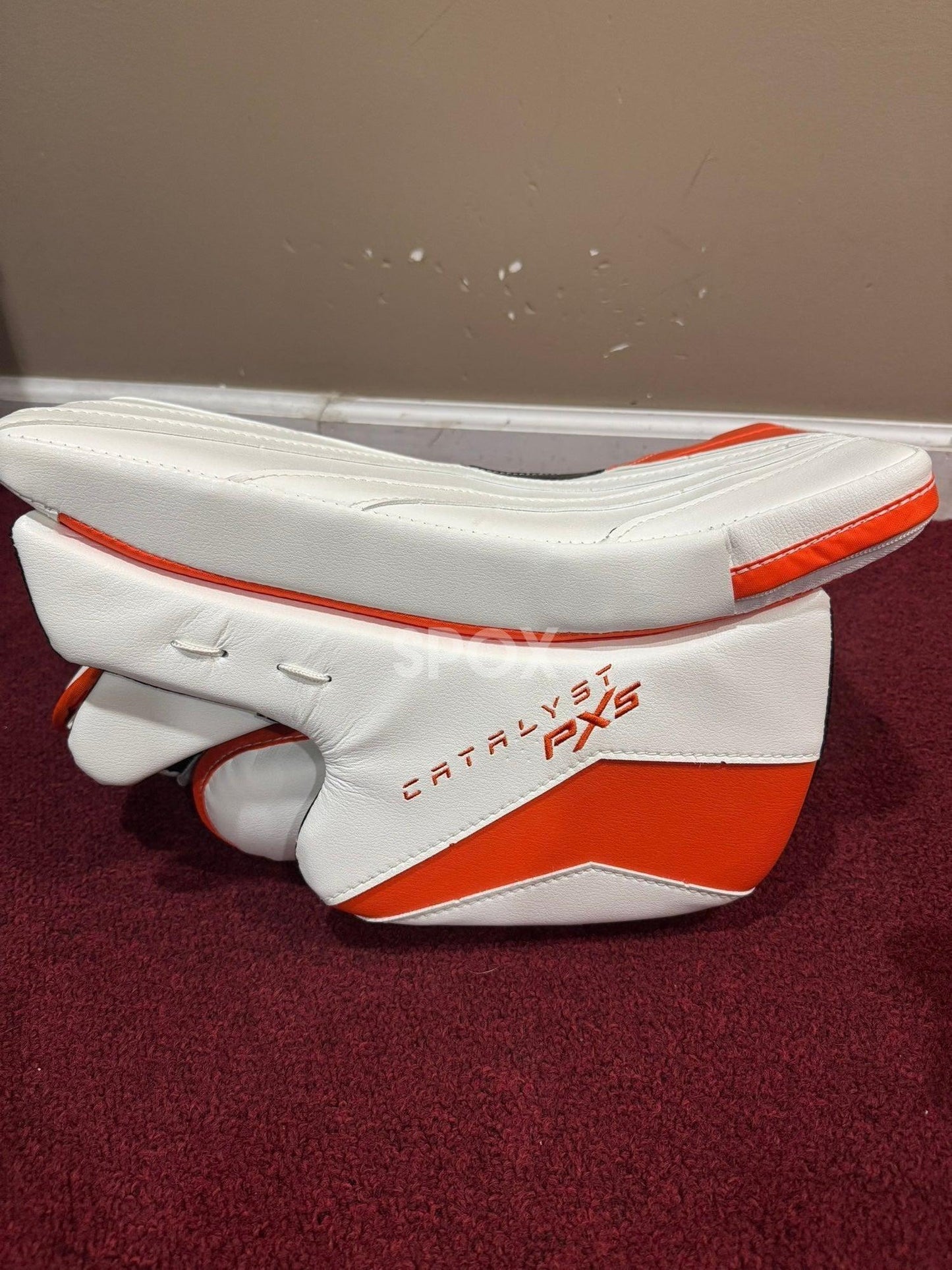 True Catalyst PX5 Pro Stock Glove &amp; Blocker Set – New | Senior White