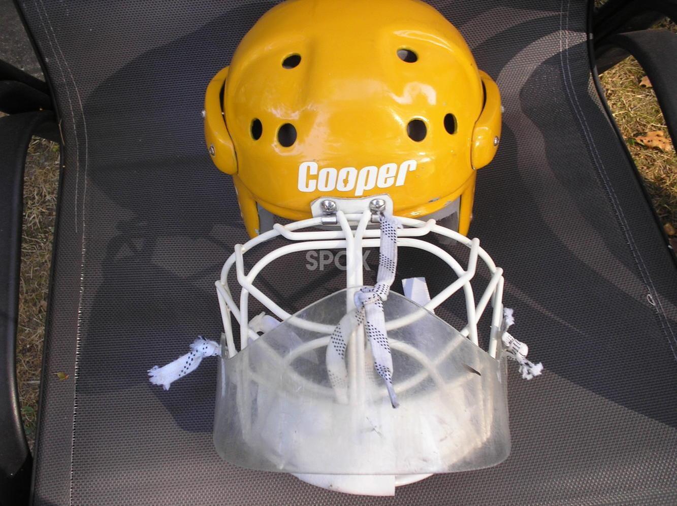 Gold Olympia Composite SK 2000 Clone Goalie Mask | Senior | High-Quality Composite | Lightly Used