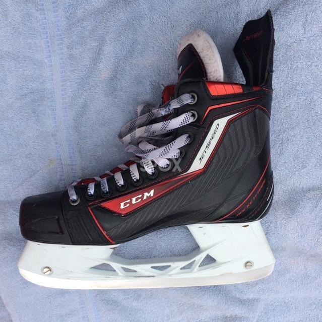 CCM Jetspeed Senior Hockey Skates – Size 8.5 (Used, Excellent Condition)