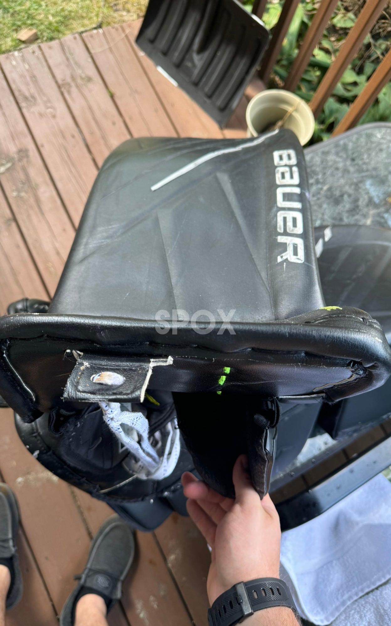 Bauer Hyperlite Senior Goalie Leg Pads – Small | Black