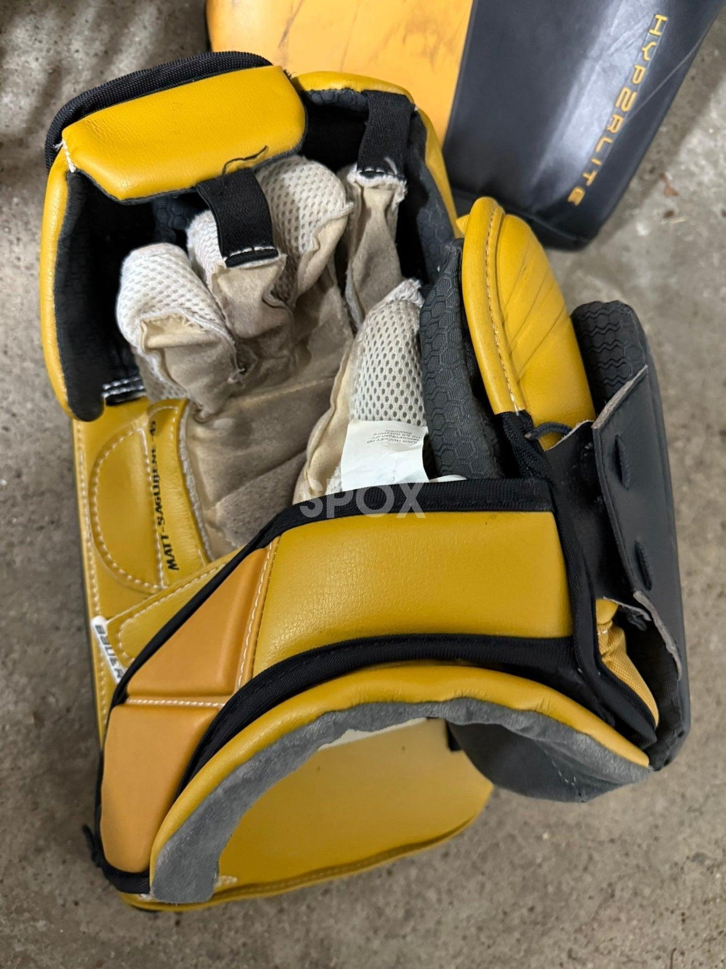 Bauer Hyperlite 2 Senior Goalie Full Set – 33" | Regular Hand | Yellow | Used