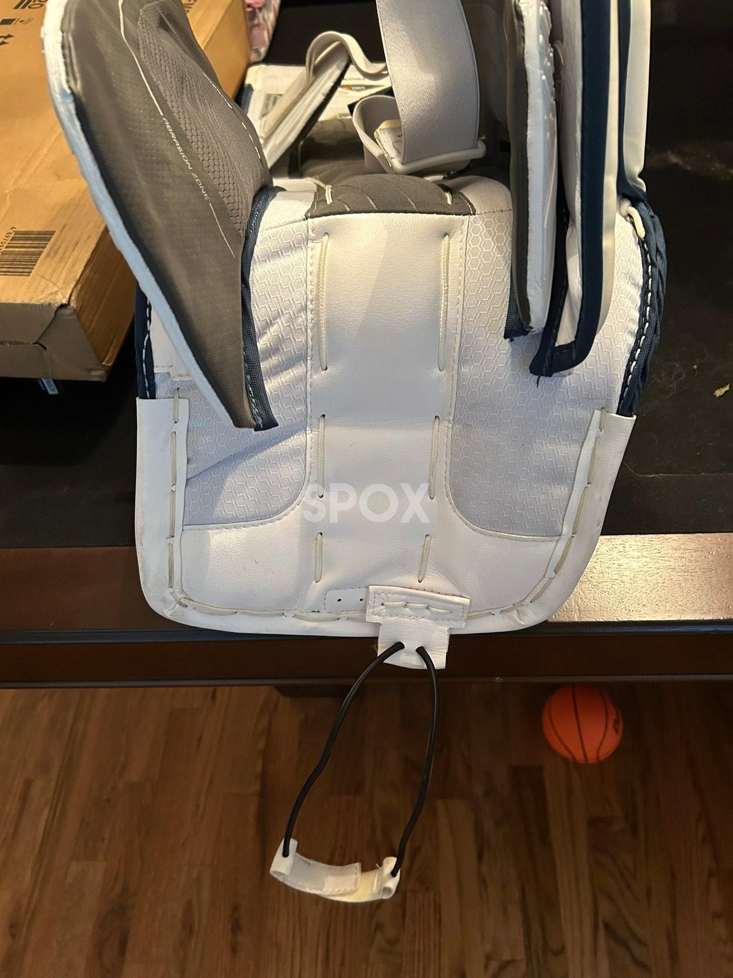 Brand New Bauer Vapor 2X Pro Goalie Leg Pads – Senior Large 35”