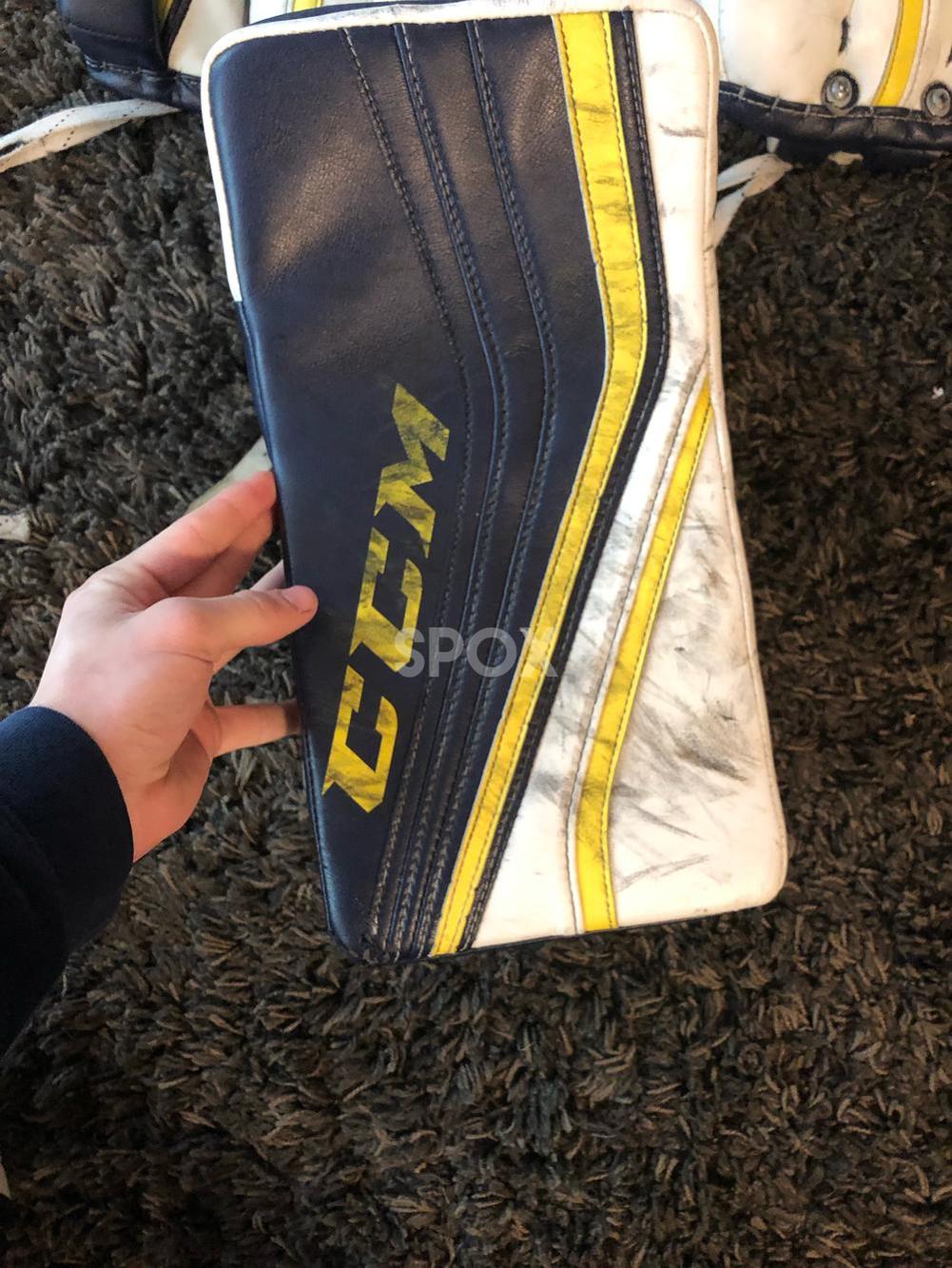 University of Michigan – Pro Return CCM Premier Goalie Set (35+1)