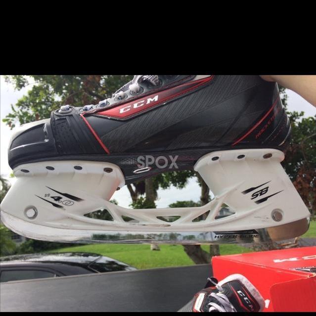CCM Jetspeed Senior Hockey Skates – Size 8.5 (Used, Excellent Condition)