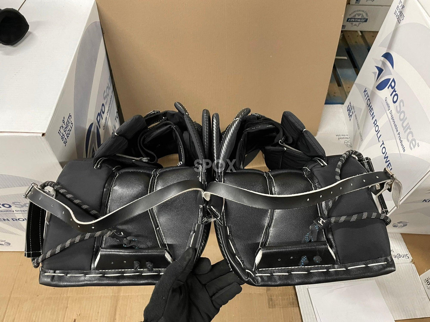 True Pro PX4 Hzrdus Senior Goalie Pads – 31+1.5 | Pro Stock Black