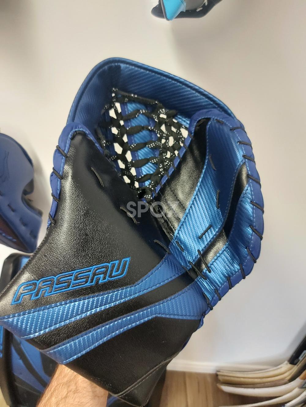 New Senior Passau Goalie Full Set – 32" | Pro Stock