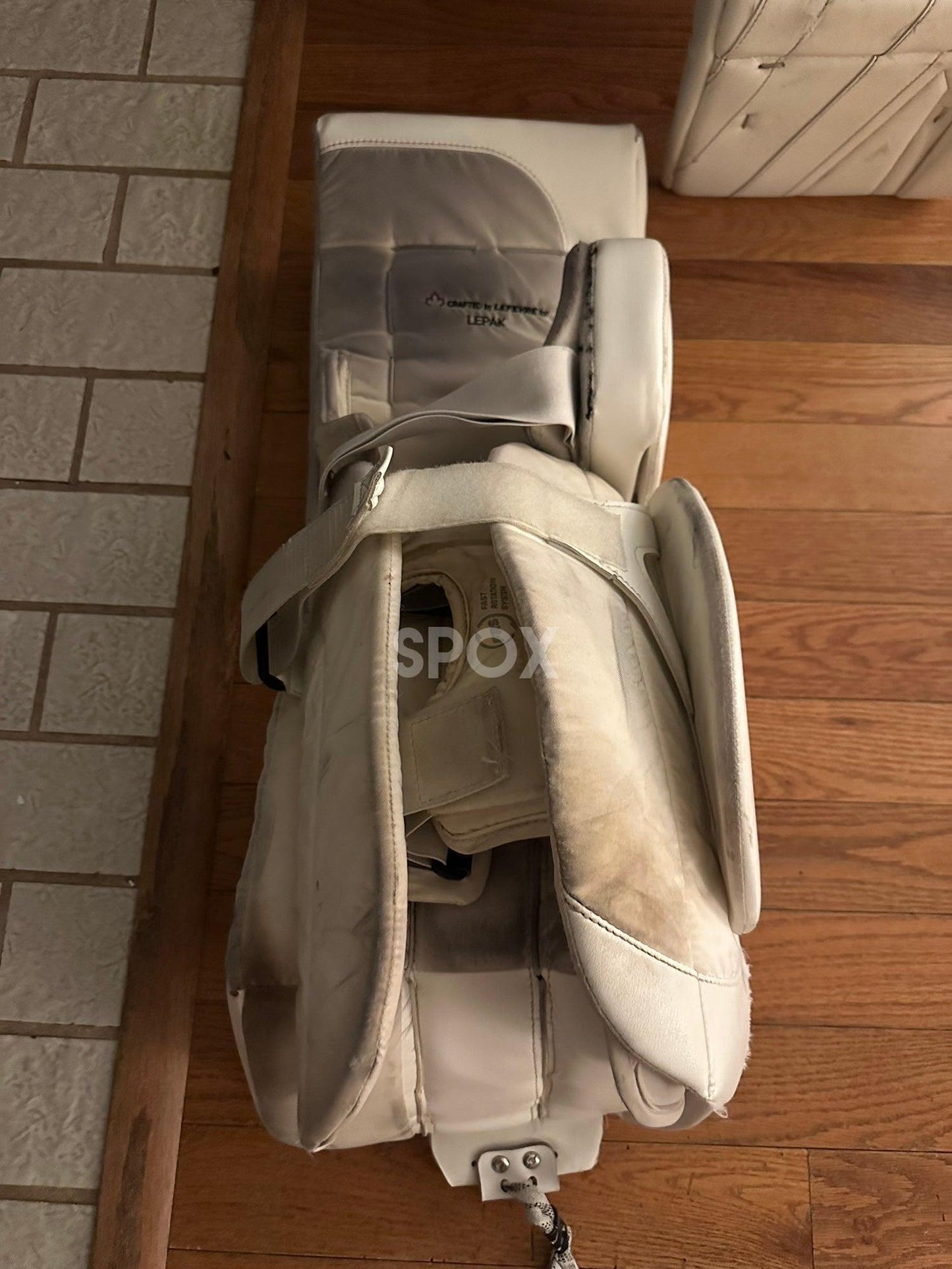 TRUE Pro Stock Catalyst PX3 Goalie Leg Pads (Used) – 34” +2 | Senior | White