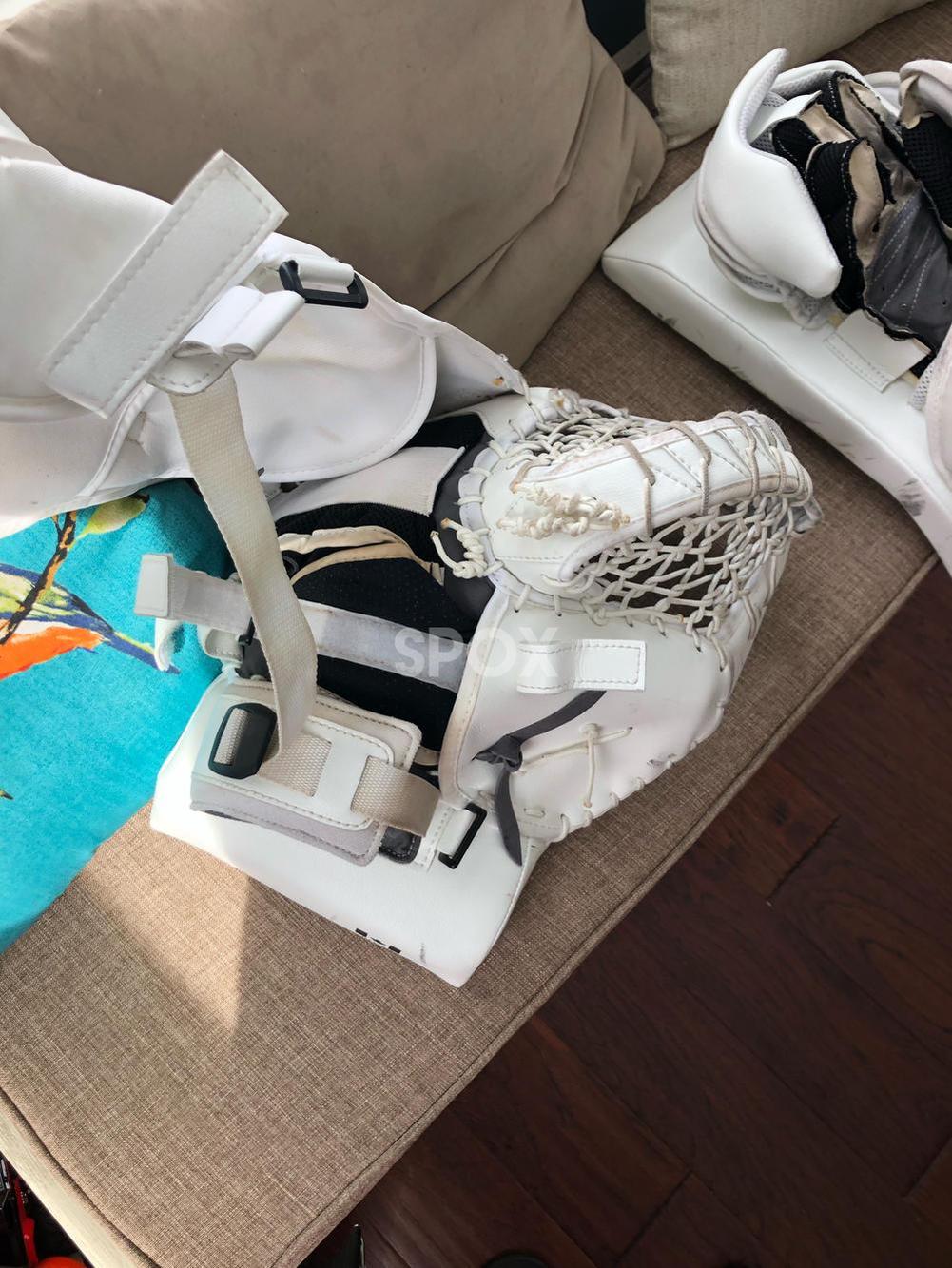 White Senior 33" Brian's G-Netik 8.0 Goalie Full Set – Game-Ready & Fully Integrated!