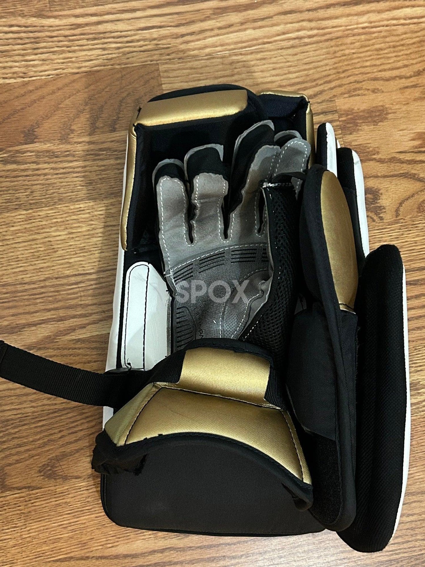 CCM Axis 2.9 Goalie Full Set – 32+1.5 | Gold, Black & White