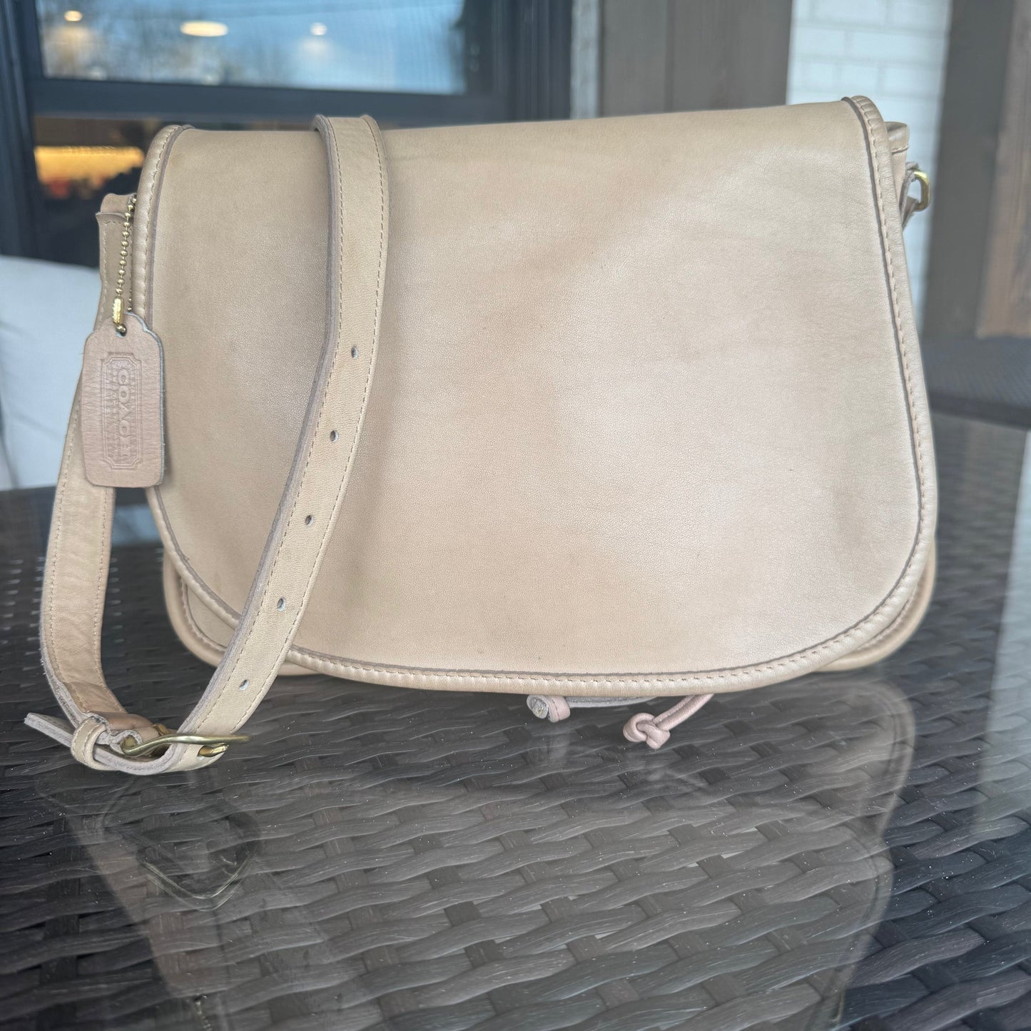 Vintage Coach 4050 Shoulder Bag In Taupe Lightweight Leather🍂✨
