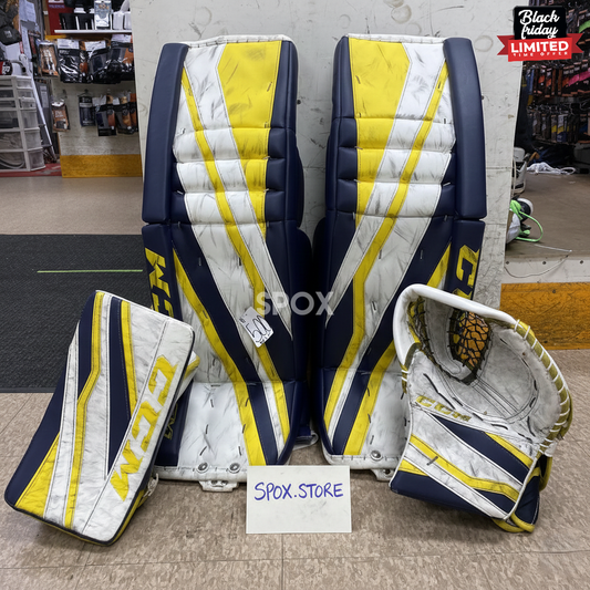 CCM Extreme Flex III Senior Goalie Set – 36" | Leg Pads, Catcher Blocker | Great Condition