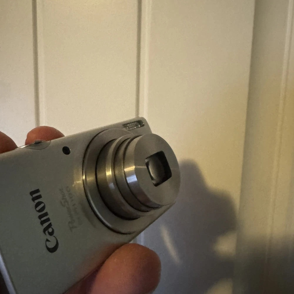 MINT Canon PowerShot ELPH 180 Silver Bundle 💿 Y2K Digicam