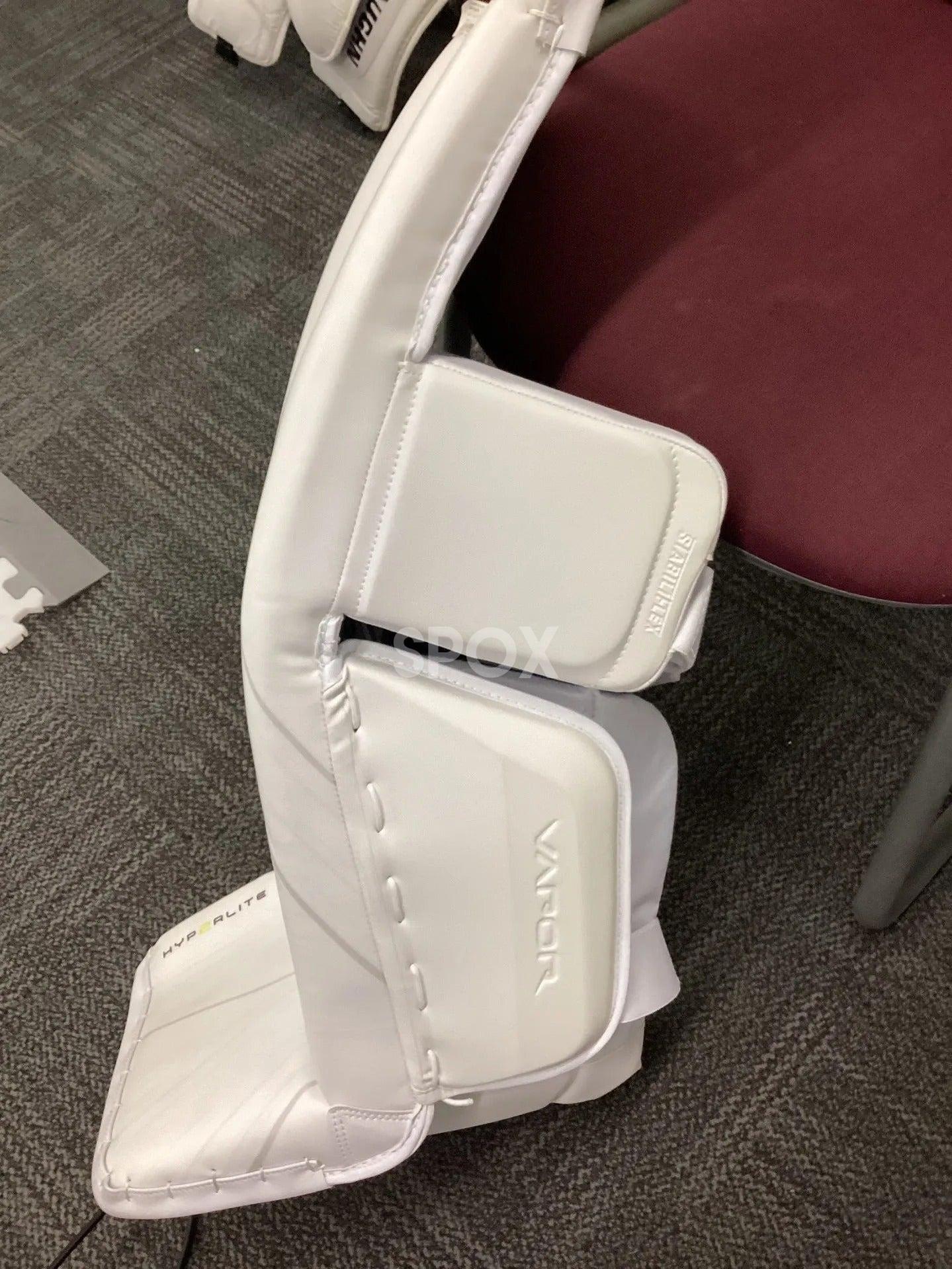 Medium Bauer Hyperlite 2 Goalie Leg Pads (New)
