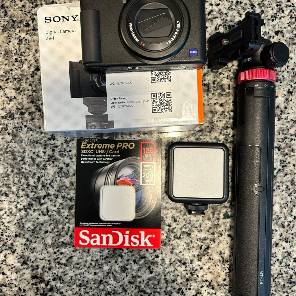 Used 🍇 ₊˚💜 Sony ZV-1 Digital Camera (Black)