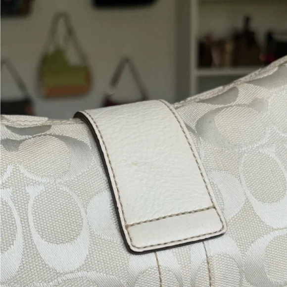 Vintage Coach Soho Flap White Jacquard🍎🔥